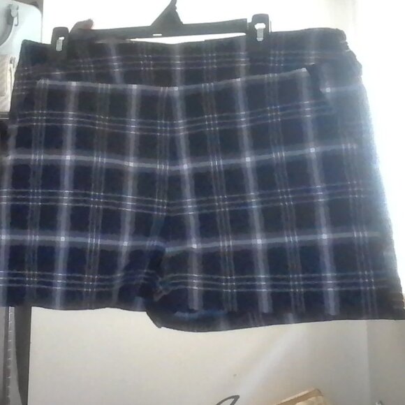 Plaid Short - Picture 1 of 3
